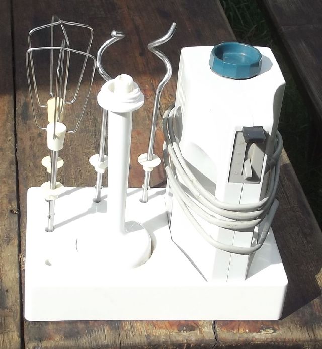 DDR RÜHRGERÄT RG 25 Handrühr und Mixgerät Mixer + Stäbe + Halterung eBay