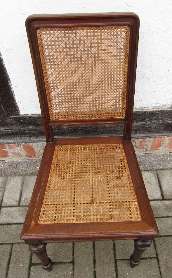 STUHL Geflochtene Rückenlehne und Sitzfläche (bestens) GRÜNDEREZEIT um