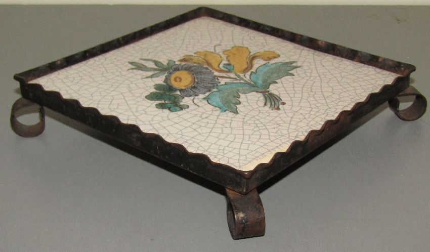 UNTERSETZER Metall mit FLIESE Blumenmotiv um 1935 Krakelee | eBay